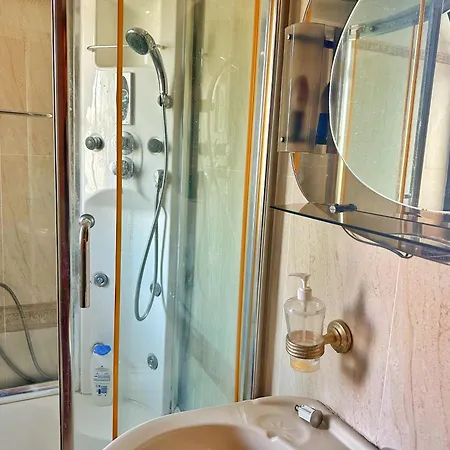 Ervin - 5 Min To Skenderbeg Square Apartment Tirana
